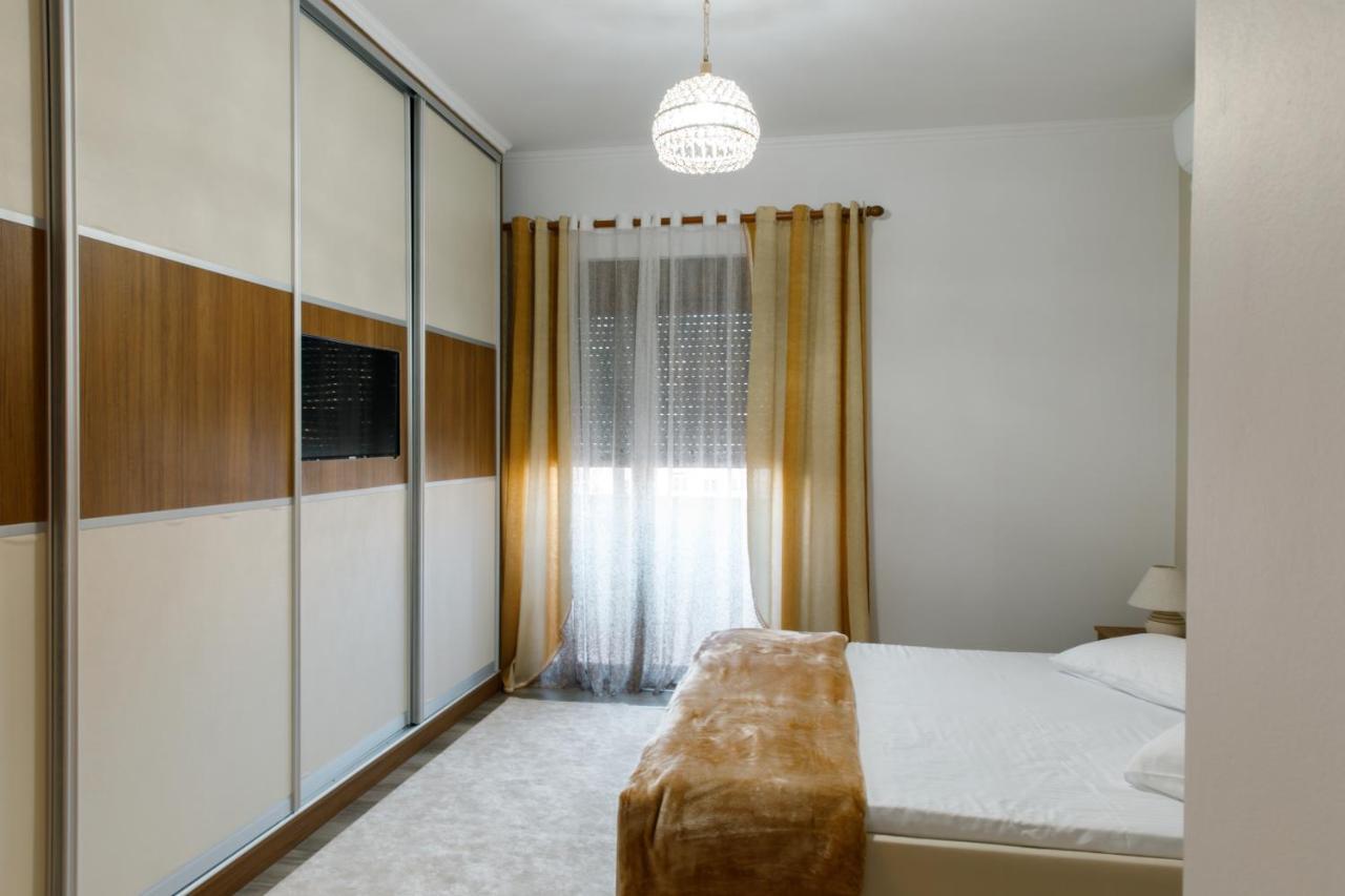 The Luxe Apartments Gjirokastër Eksteriør billede